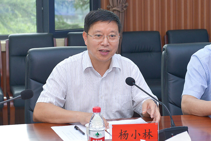 1593769688107859.jpg 2.校长杨小林讲话.jpg