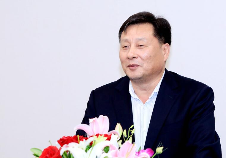 1540350220105414.jpg 1.学校对外联络处处长、校友总会副秘书长杨韶昆讲话.jpg