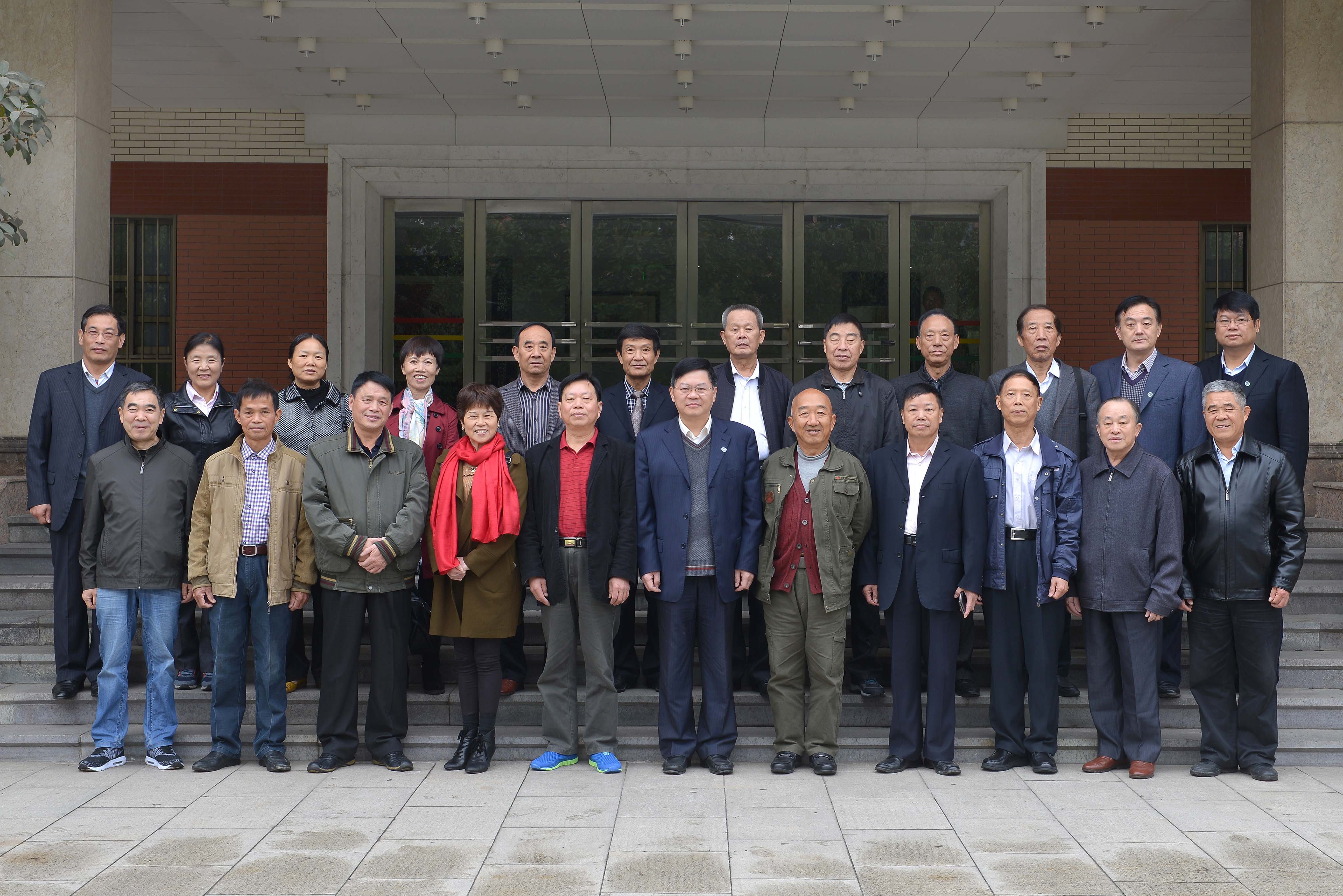 1509006703272563.jpg 5合影留念副本.jpg