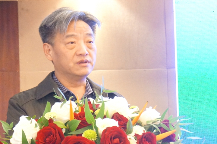 1510139289110118.jpg 3副校长周英宣读批复.jpg