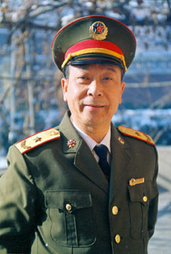 郭洪祥原中国人民解放军装甲兵指挥学院院长